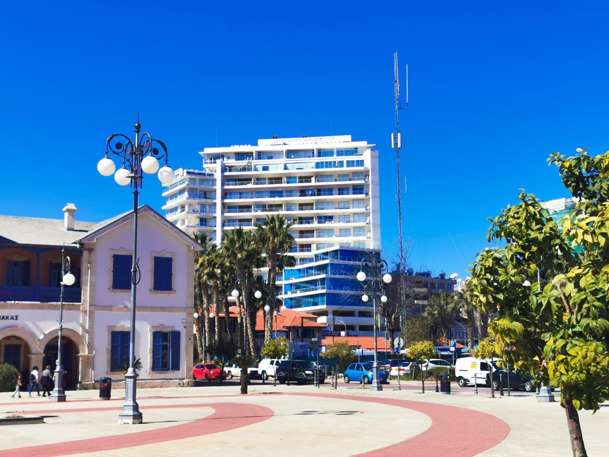 Paradise Palms Seaview Apartment Larnaca Exterior photo